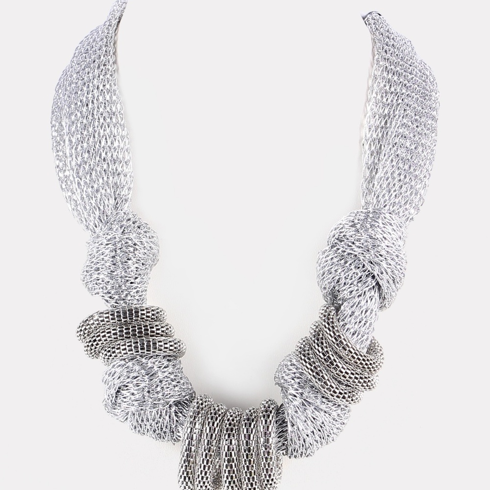 Mesh Necklace - Picture 2 of 2
